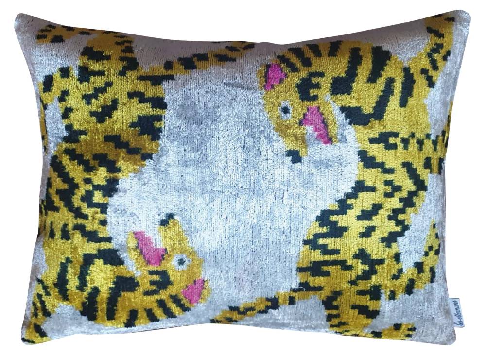 Les Ottomans Silk velvet cushion V436 Italy