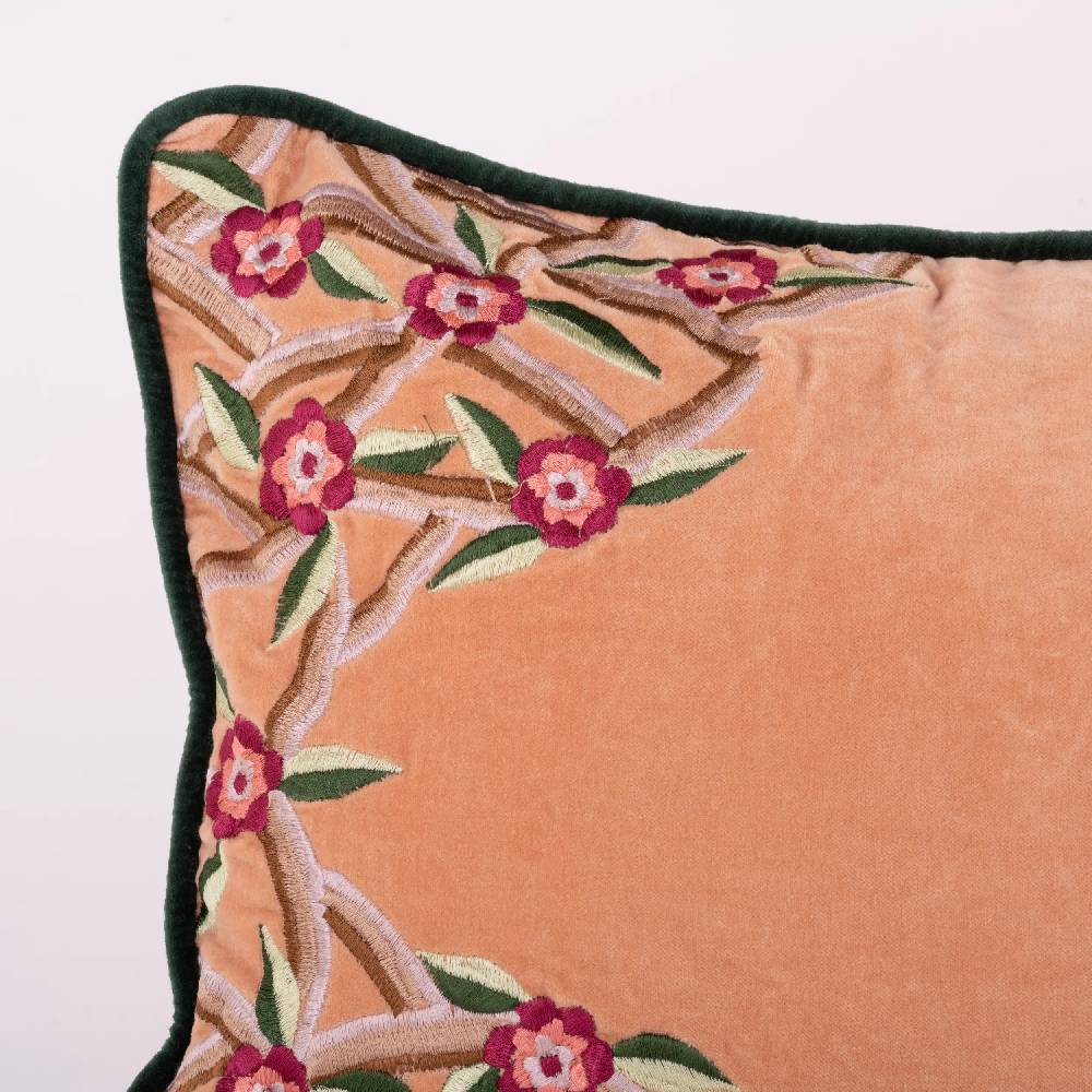 Les Ottomans Embroidered velvet cushion EBC26 Negozi Online