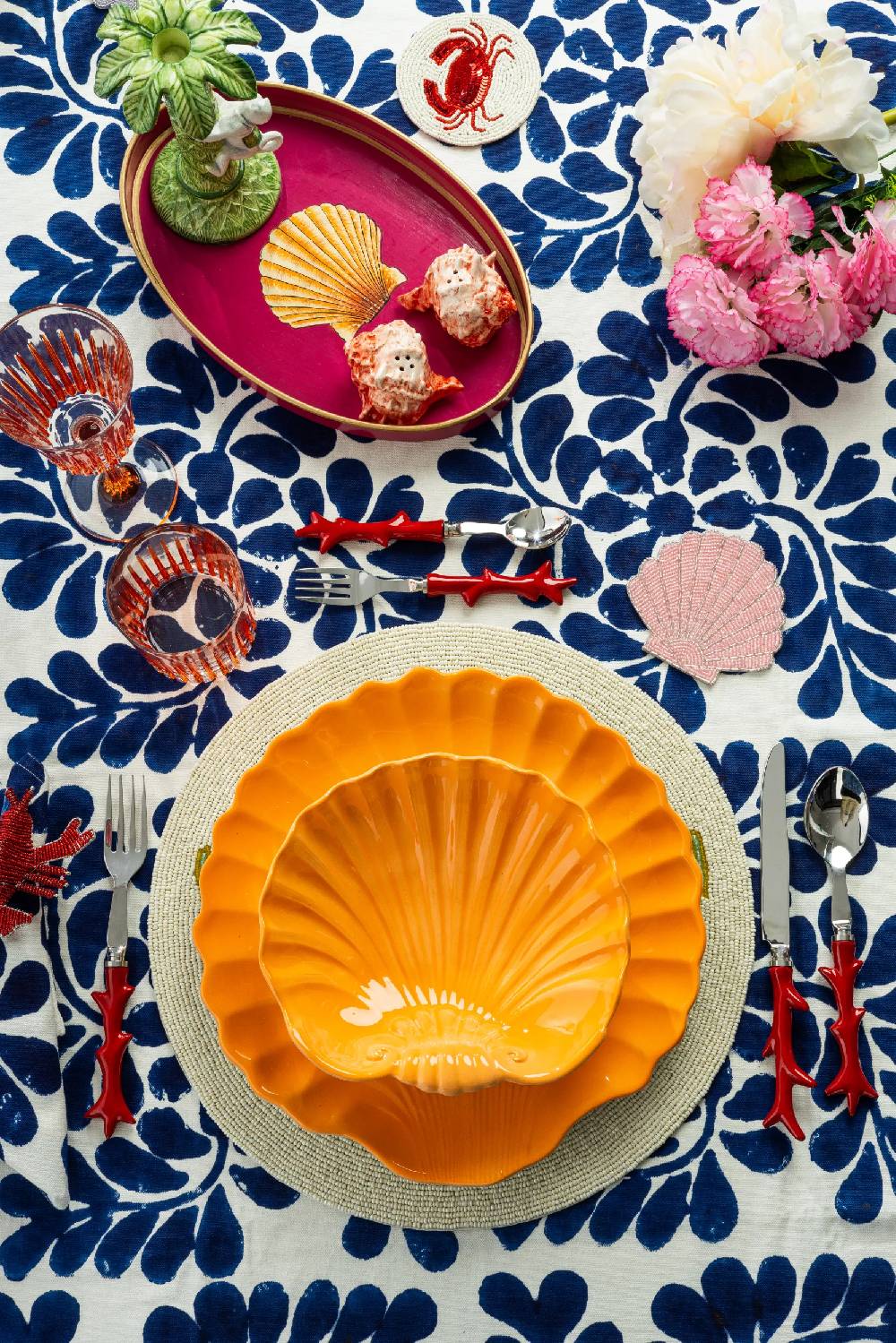 Les Ottomans Shell handpainted ceramic dessert plate Affare Del Giorno