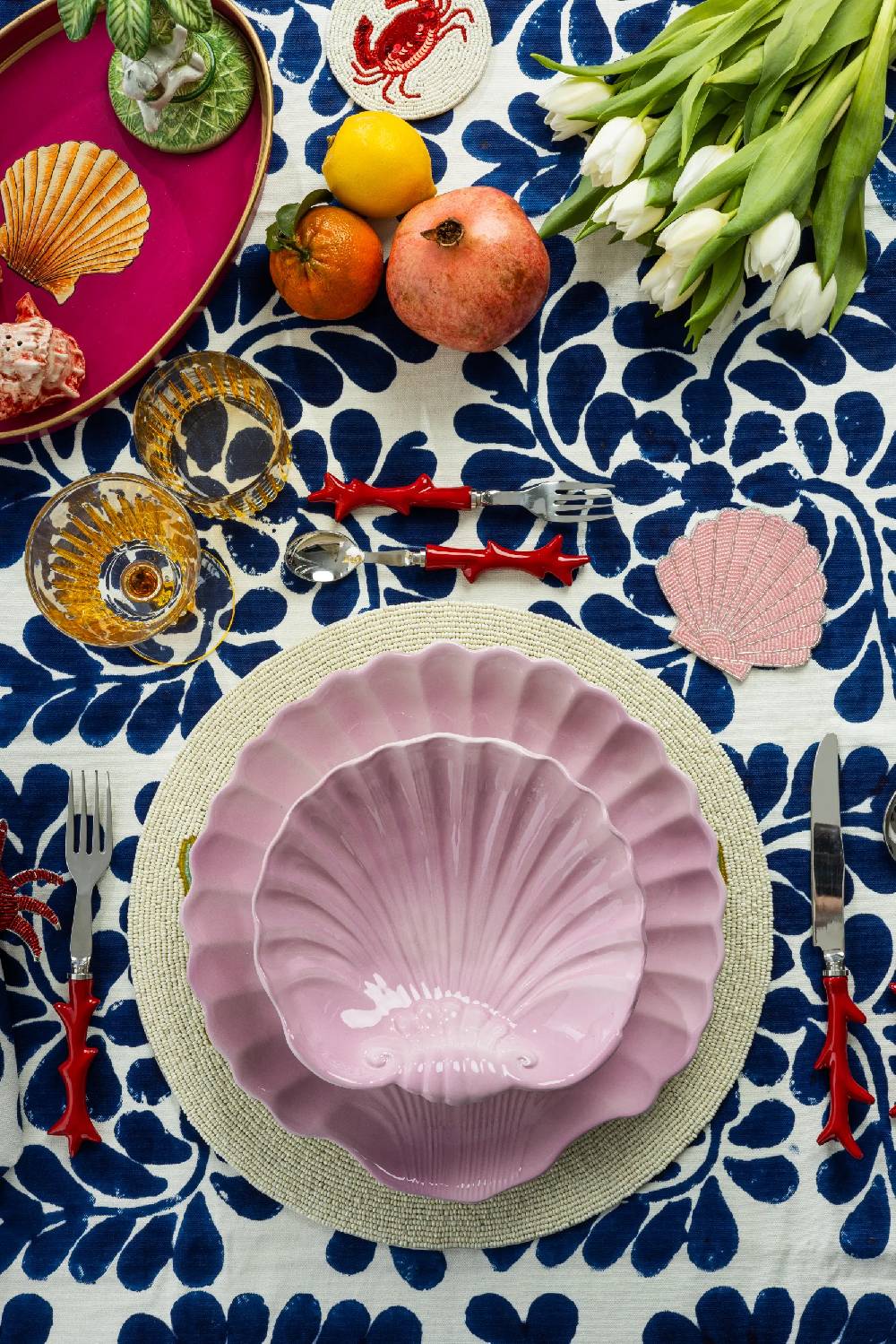 Les Ottomans Shell handpainted ceramic dessert plate Sottocosto