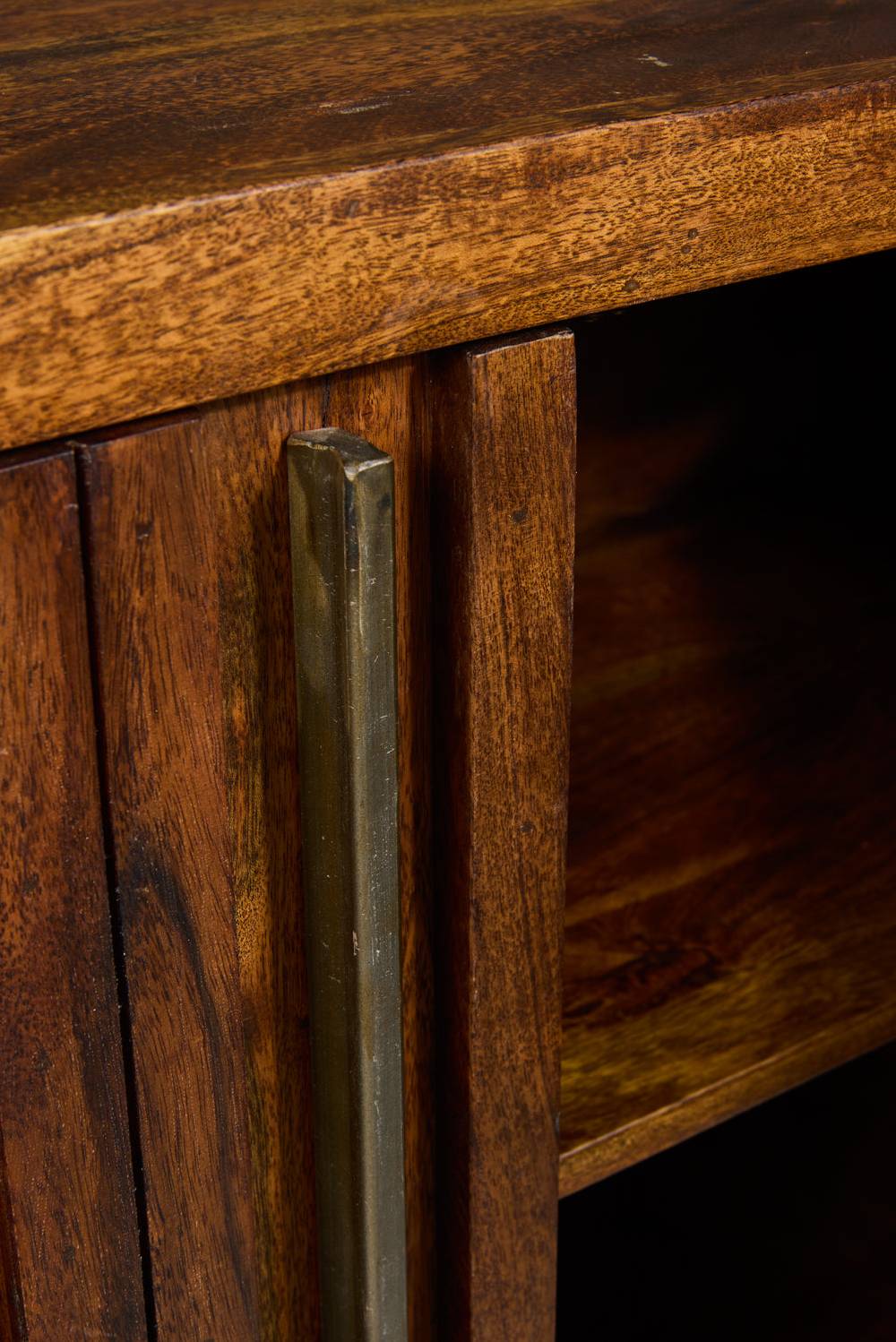 Novità Home Boston - Credenza 2 Sportelli Con Ripiani Sconti questo mese