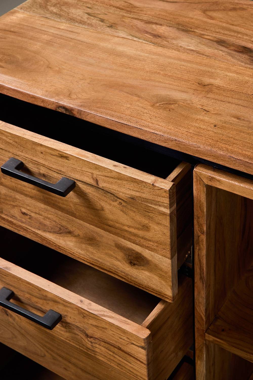 Novità Home Farley - Credenza 2 Sportelli 3 Cassetti 2 Ripiani A Vista In Vendita