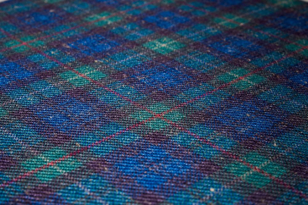 Novità Home Mackenzie - sgabello basso tondo tartan verde bleached Offerta per la Festa della Mamma