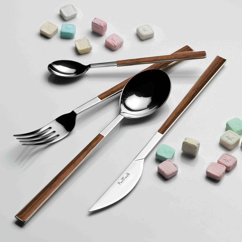 Pintinox Sushi Queen » set 24 posate da tavola in acciaio lucido con manico mogano Prezzo Ridotto