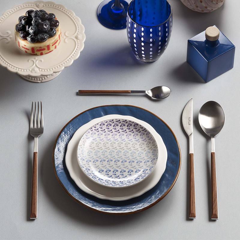 Pintinox Sushi Satin » Posate da tavola in acciaio satinato con manico teak Sconto