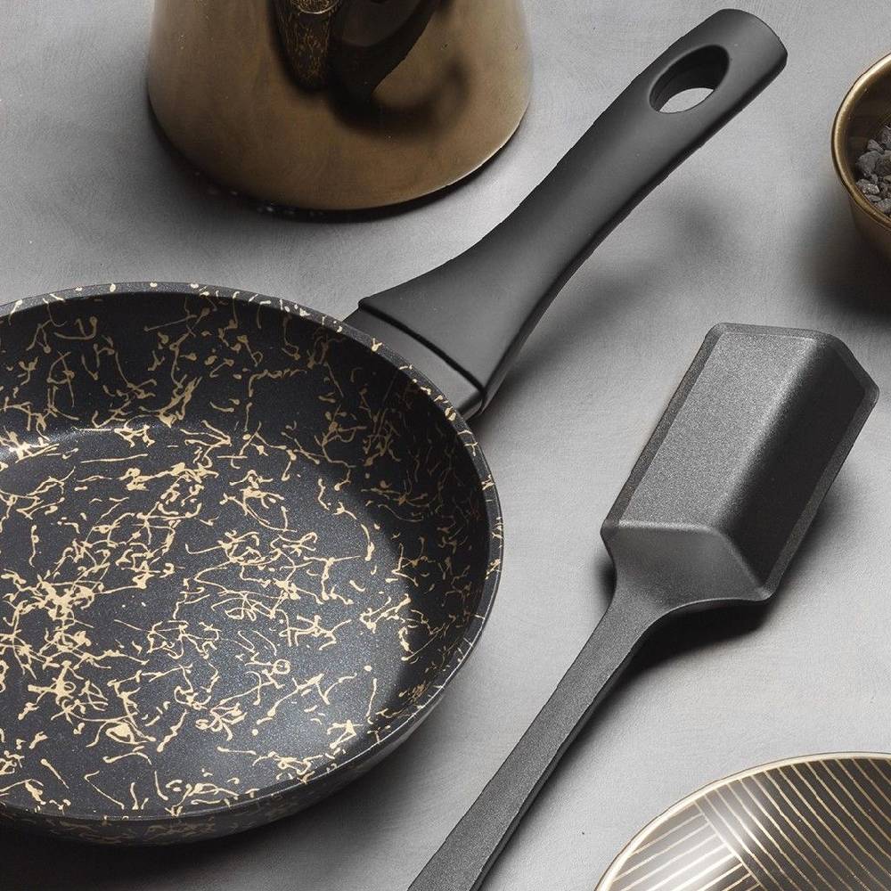 Pintinox Stardust » Padella in alluminio con rivestimento interno antiaderente Acquista Ora