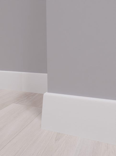 Leroymerlin Battiscopa con passacavo Classic in mdf bianco Sp 15 mm x H 7 x L 240 cm 10 pezzi / 24 m Shopping online