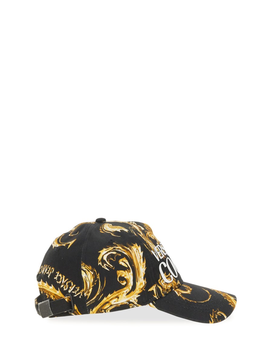 VERSACE JEANS COUTURE CAPPELLO DA BASEBALL CON LOGO CHROMO COUTURE Convenienza
