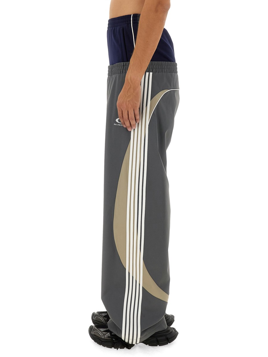 BALENCIAGA PANTALONE TRUCKSUIT CUT-UP Offerte speciali